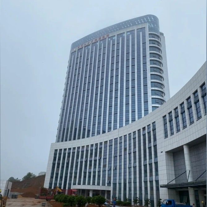 Customized steel structure office complex building building galvanized anti-corrosion material