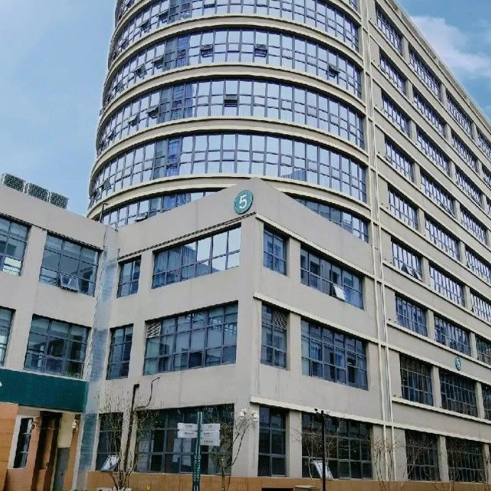 Customized steel structure office complex building building galvanized anti-corrosion material