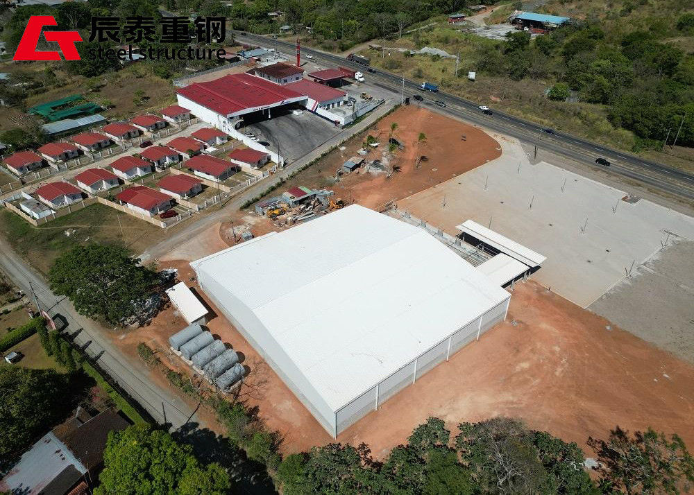 Pre Engineered Steel Structure Supermarket High Strength Steel Frame Building Factory