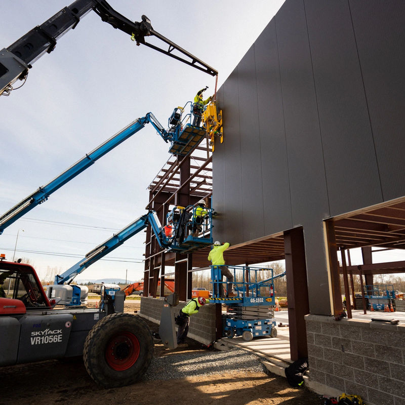 Prefab Steel Structure Car Showroom With Easy Installation And Good Load Bearing Capacity