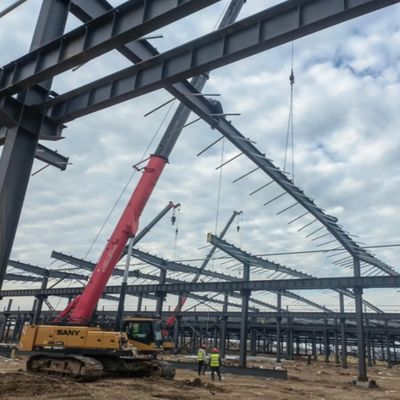 Modern Pre Engineered Steel Building Structure , Logistics Park Prefabricated Steel Warehouse